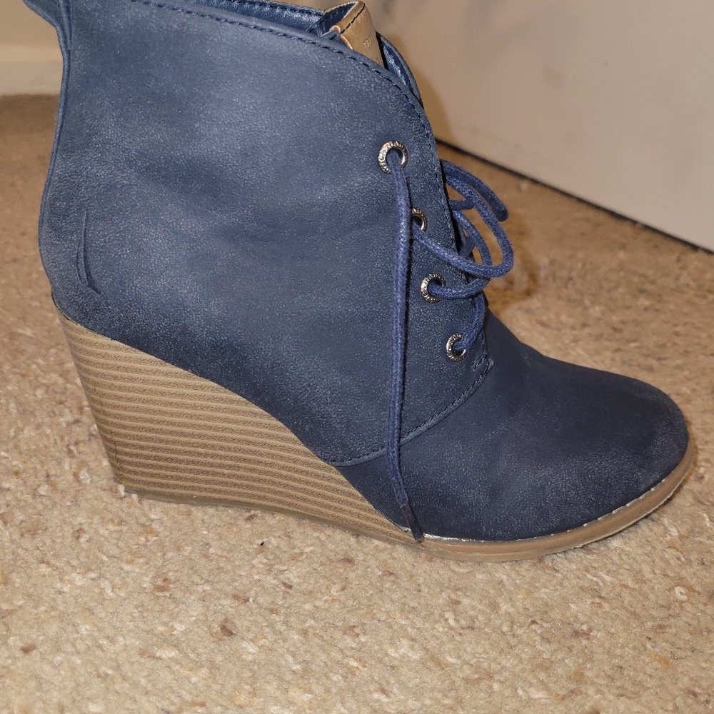 Wedges - Picture 2 of 3